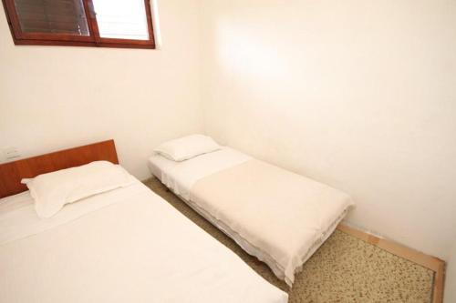 Apartments With A Parking Space Razanj (rogoznica) - 8360