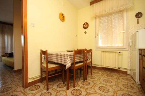 Apartments By The Sea Rogoznica - 1090