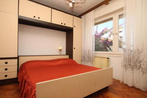 Apartments By The Sea Rogoznica - 1090