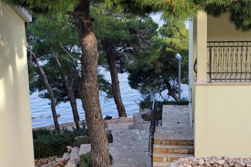 Apartments By The Sea Rogoznica - 3262