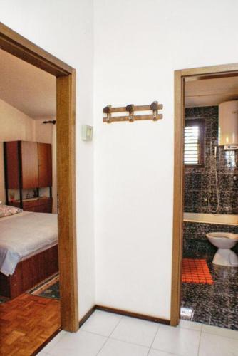 Apartments By The Sea Rogoznica - 1092