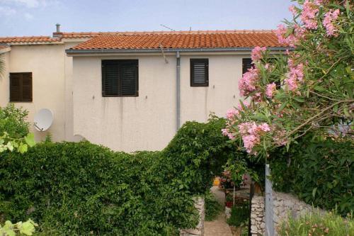 Apartments By The Sea Rogoznica - 1092