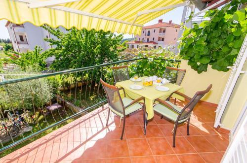 Apartments Ljubica 141