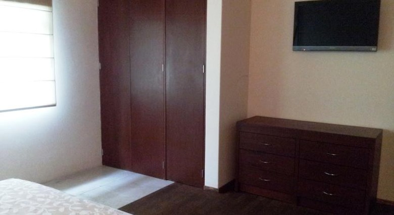 Hotel Suites Taine