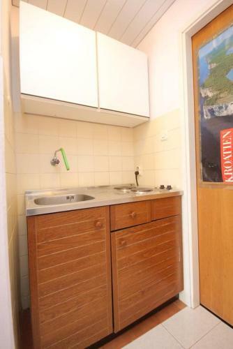 Apartments By The Sea Sali (Dugi Otok) - 8193