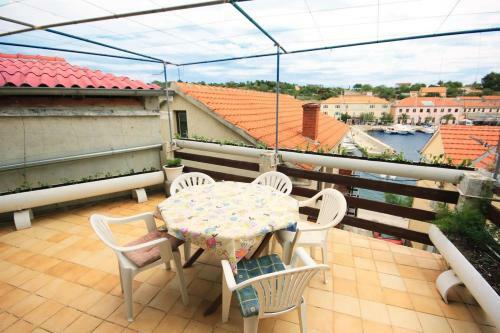 Apartments By The Sea Sali (Dugi Otok) - 8193