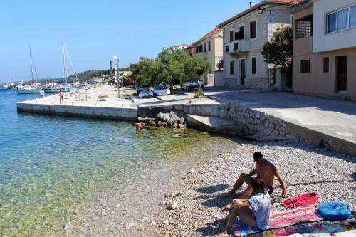 Apartments By The Sea Sali (Dugi Otok) - 8156