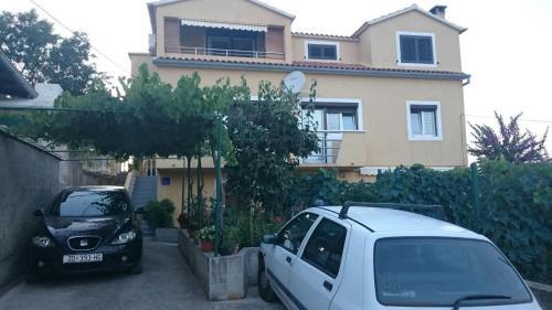 Apartments With A Parking Space Sali (dugi Otok) - 16324