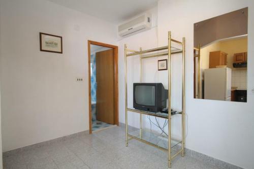 Apartments With A Parking Space Sali (dugi Otok) - 872