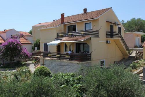 Apartments With A Parking Space Sali (dugi Otok) - 872