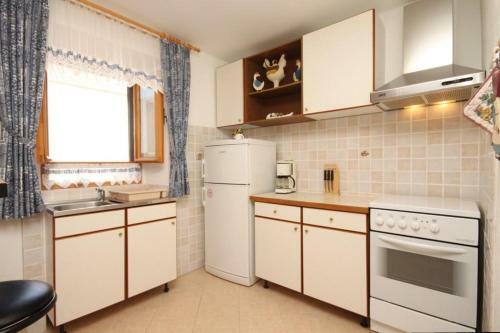 Apartment Sali 8084b