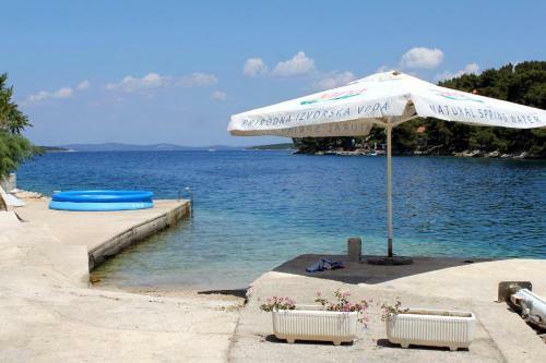 Apartments With A Parking Space Sali (dugi Otok) - 8172