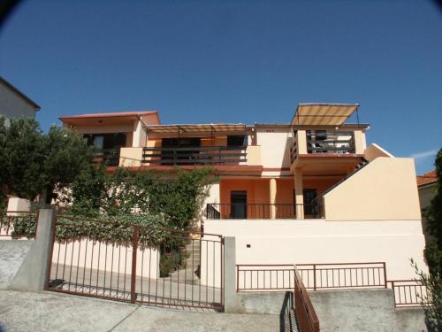 Apartments By The Sea Sali (Dugi Otok) - 903