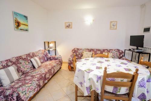 Apartment Cirila