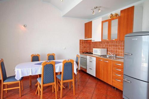 Apartments By The Sea Selce (Crikvenica) - 2364