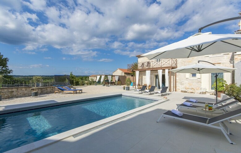 Villa Famiglia