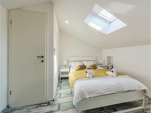 Six-bedroom Holiday Home In Sv.lovrec