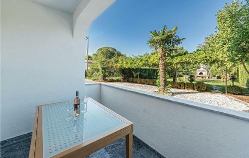 Six-bedroom Holiday Home In Sv.lovrec