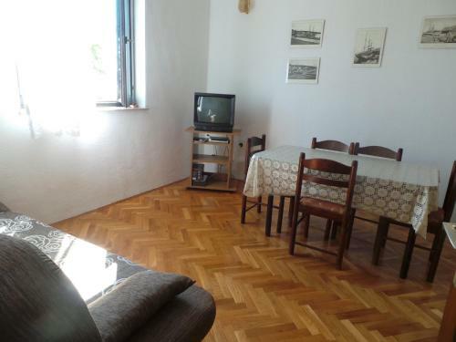 Apartment In Senj 27782