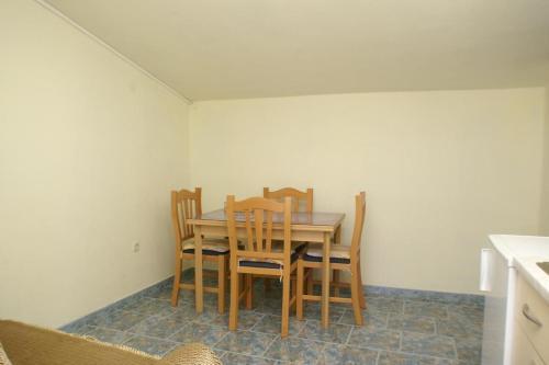 Apartments By The Sea Sevid (trogir) - 4287