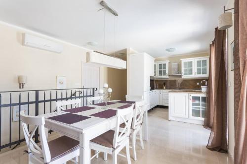 Villa Elena