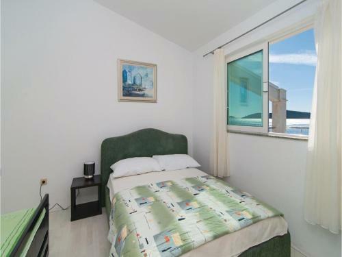 Three-bedroom Holiday Home Sevid With Sea View 09
