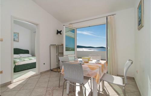 Three-bedroom Holiday Home Sevid With Sea View 09