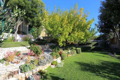 Apartments By The Sea Sevid (trogir) - 2044