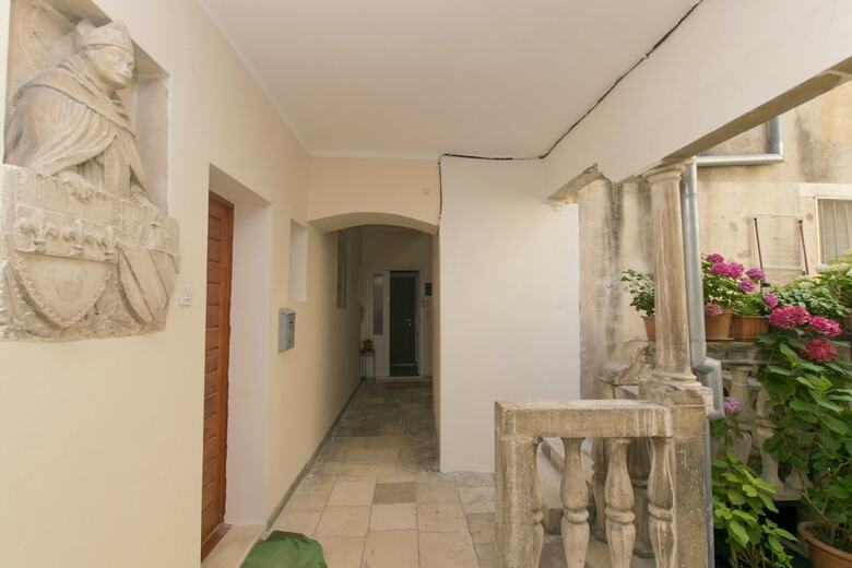 Apartment Nikolina
