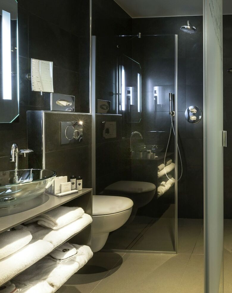 Lyric Hotel Paris