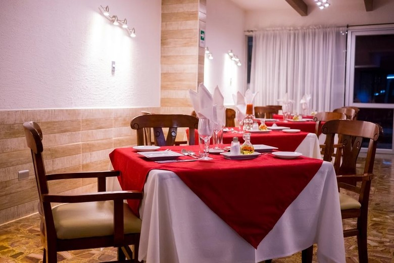 Hotel Amaru
