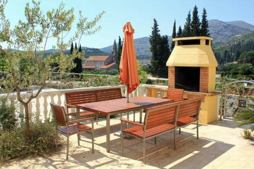 Apartment Slano 3183b