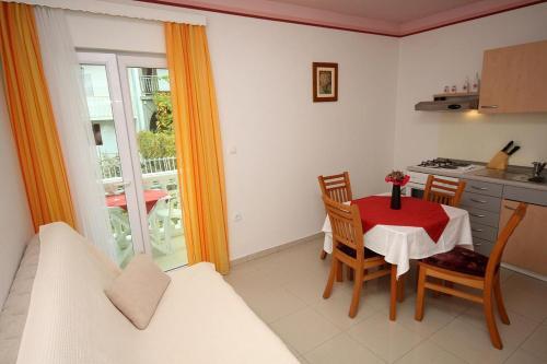 Apartment Slano 3183c