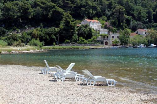 Apartment Slano 3184a