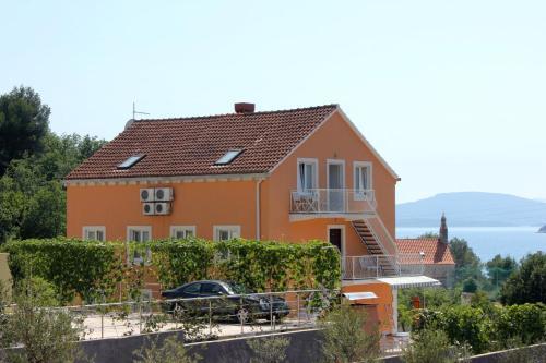 Apartment Slano 3184a