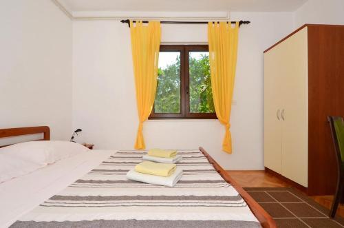 Apartment Slatine 12176b