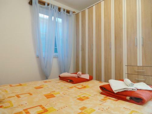 Jadranovo Apartment 1