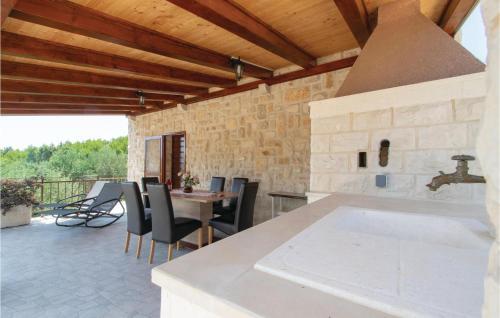 One-bedroom Holiday Home In Smokvica