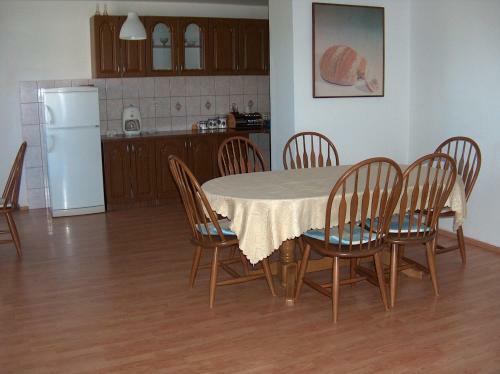 Apartments Ana