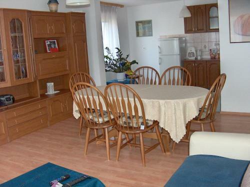 Apartments Ana