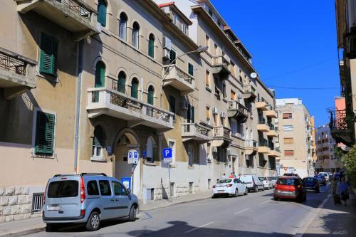 Apartments With Wifi Split - 11654
