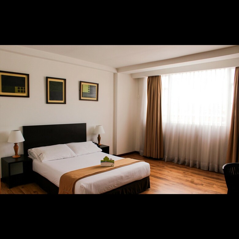 Hotel Innova 68