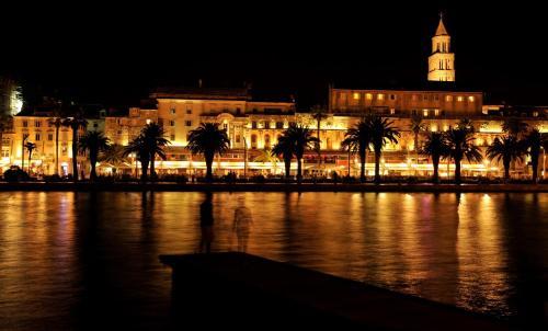 Apartment In Split/split Riviera 7303
