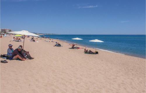 One-bedroom Apartment In Santa Susana