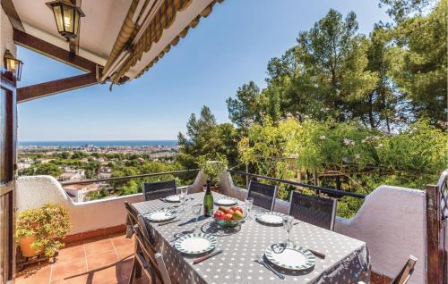 Four-bedroom Holiday Home In Coma-ruga, El Vendrell