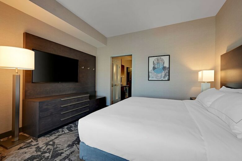 Hotel Doubletree By Hilton Denver International Airport
