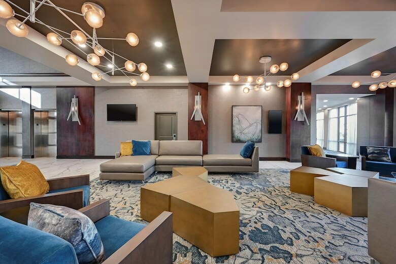 Hotel Doubletree By Hilton Denver International Airport
