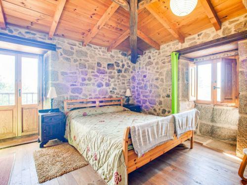 Cozy Farmhouse With Garden In Castrotane