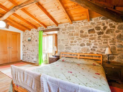 Cozy Farmhouse With Garden In Castrotane