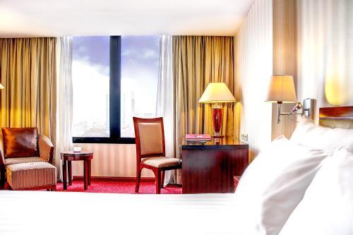 Hotel Redtop